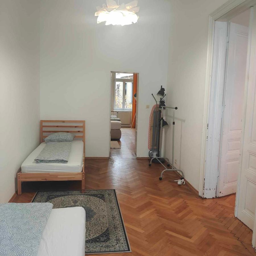 Large 4 Room Apartment In The Center Of Wien Exterior foto