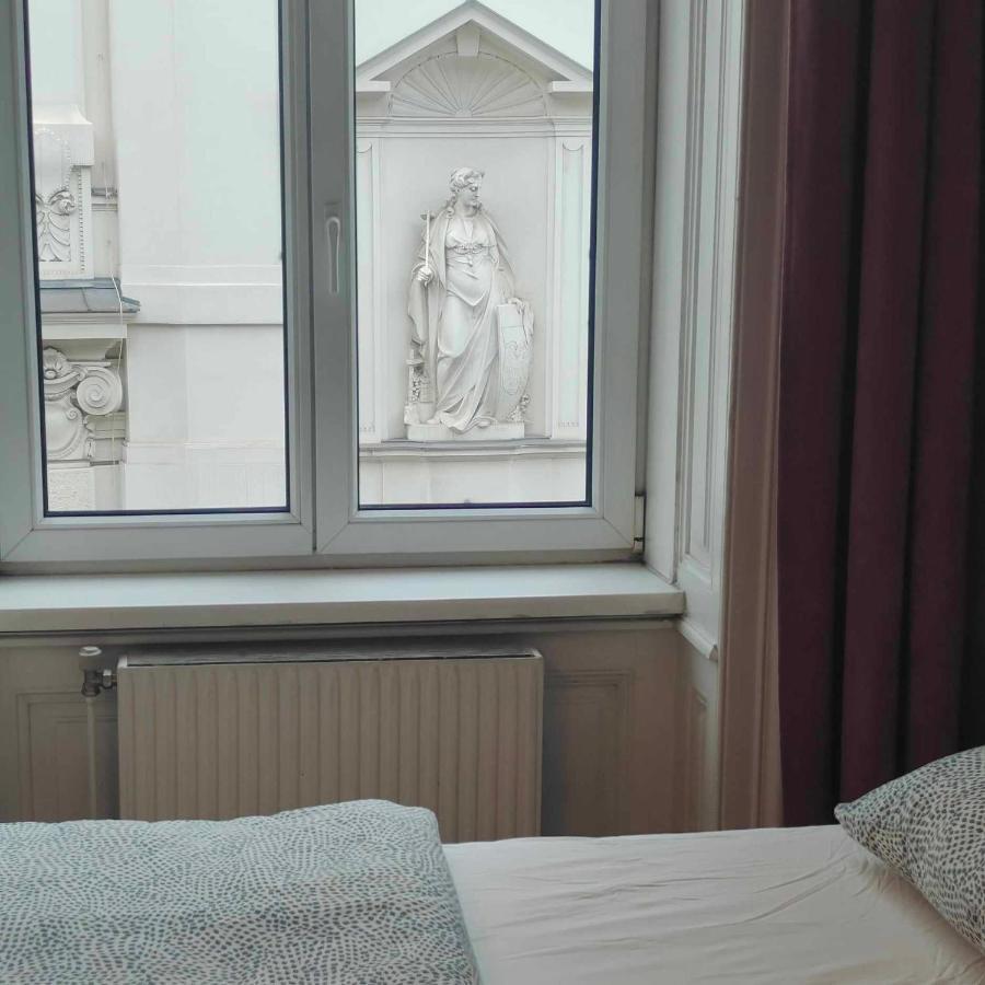 Large 4 Room Apartment In The Center Of Wien Exterior foto