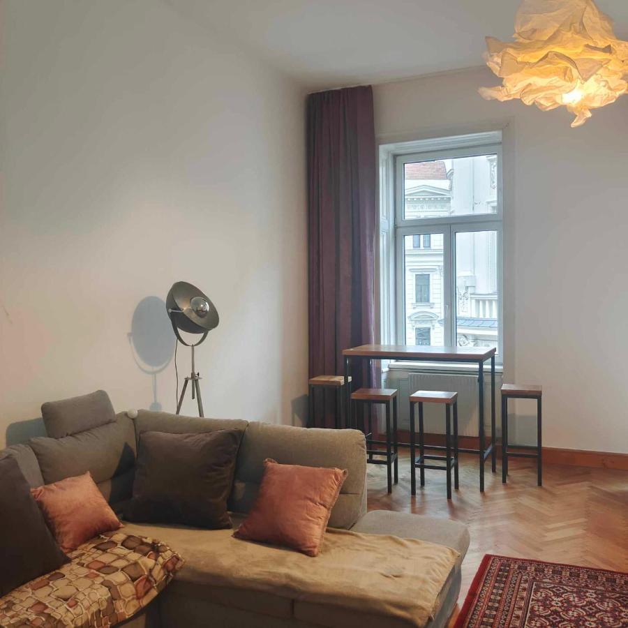 Large 4 Room Apartment In The Center Of Wien Exterior foto