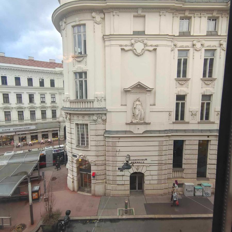 Large 4 Room Apartment In The Center Of Wien Exterior foto