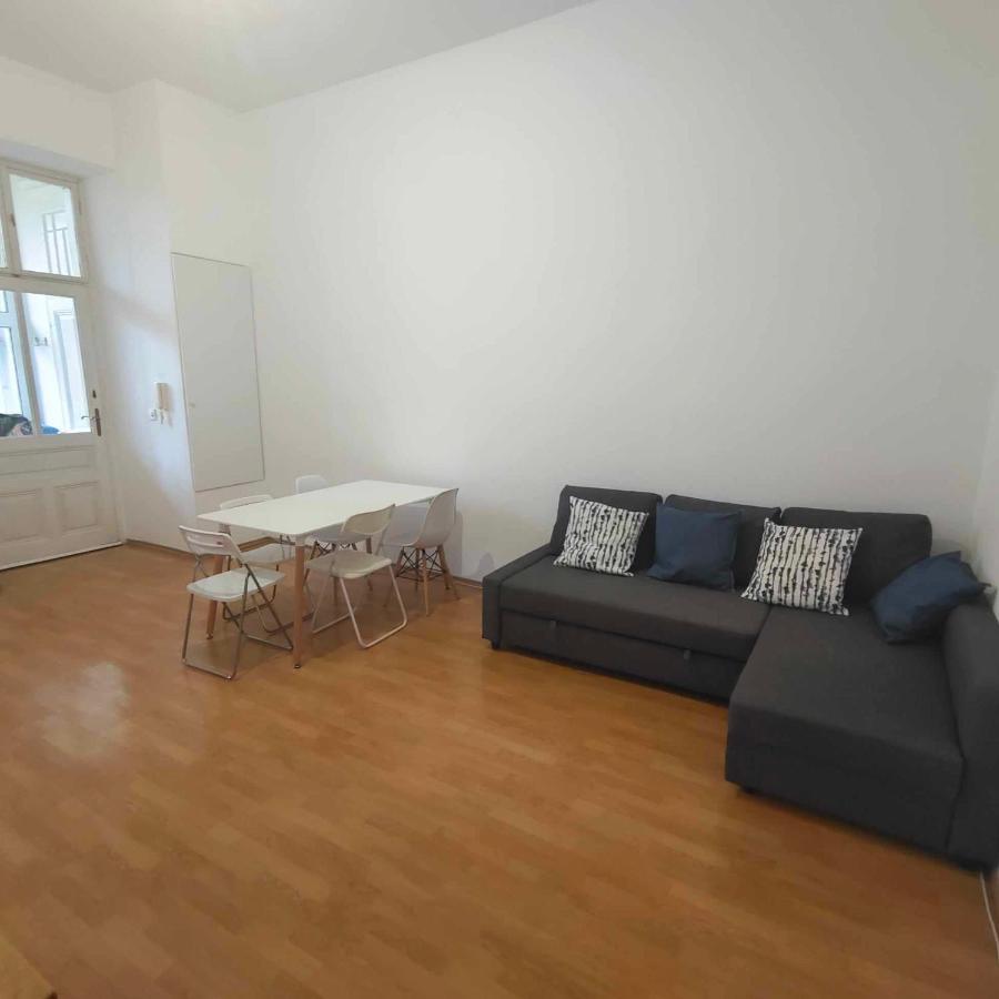 Large 4 Room Apartment In The Center Of Wien Exterior foto